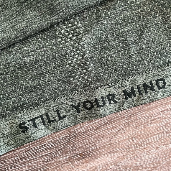 Lululemon Swiftly Tech Size 8 Forest - Picture 6 of 9